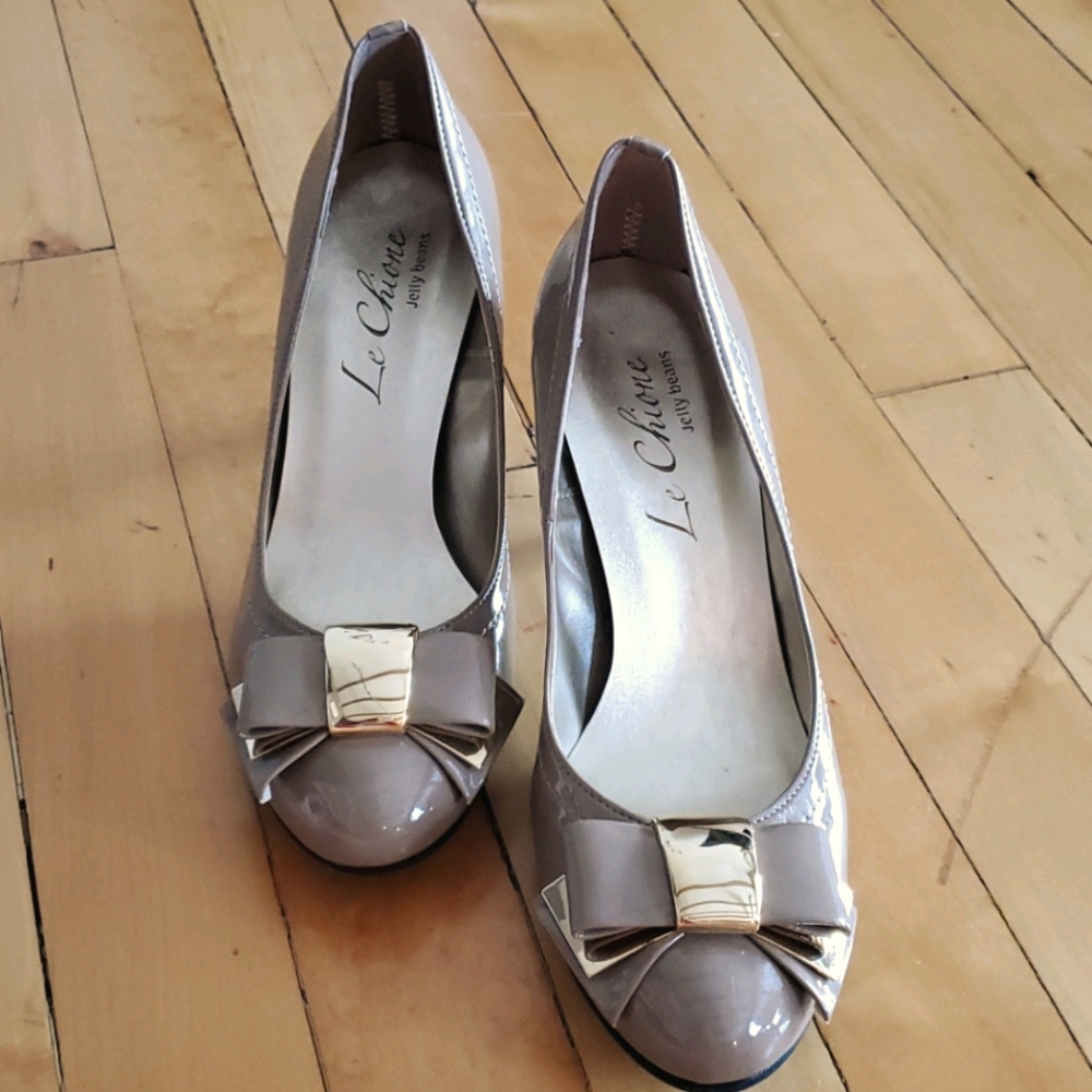 Jelly Bean Patent Taupe Heels Sz 6